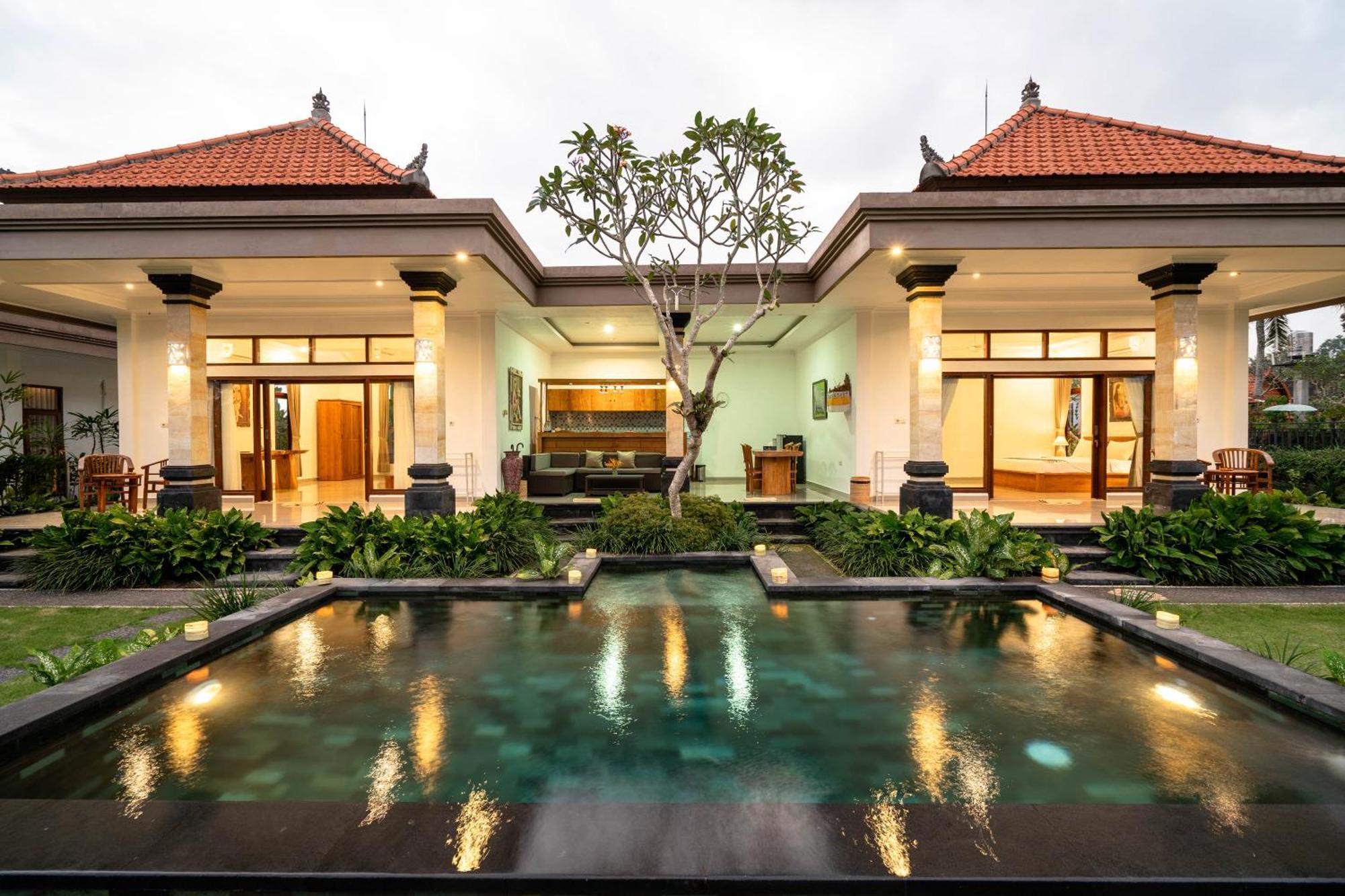 Griya Private Villa Ubud Exteriör bild